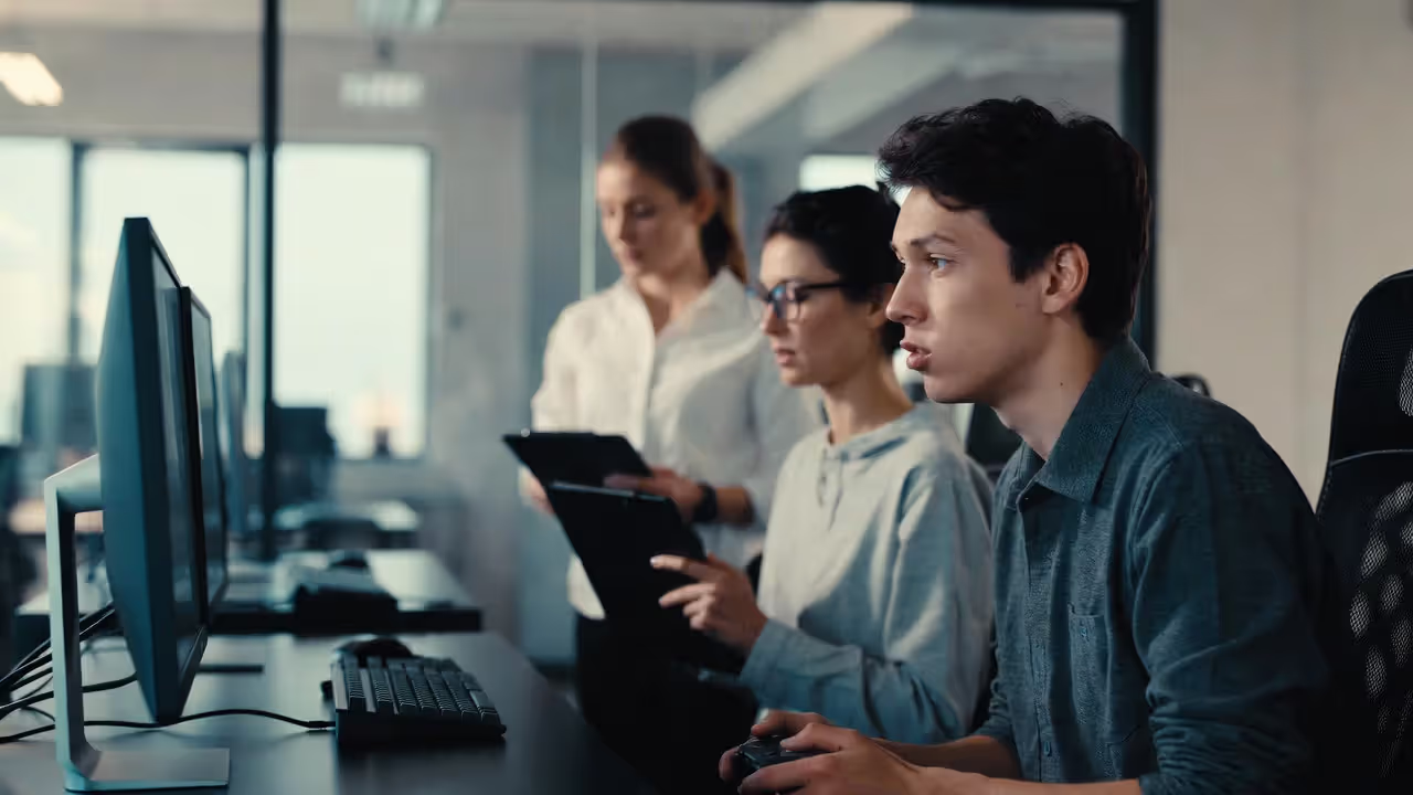 Observing real player behavior